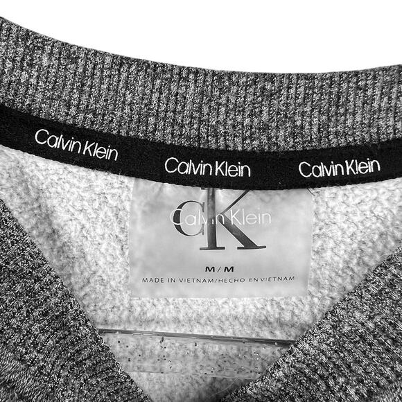 Calvin Klein Crop Sweatshirt Size Medium - Picture 2 of 7